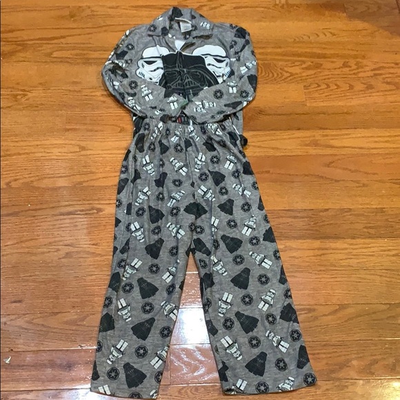 Star Wars Other - Star Wars Long Sleeve Button Down Pajama Set 8